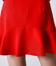 画像12: [韓国製][rinfarre]レッド・ブラック・ミニ・長袖・フレアスリーブ・胸元カット・フレア・Aライン・ミニドレス・ワンピース[黒木麗奈・奈月セナ着用][送料無料] (12)