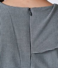 画像10: [韓国製][rinfarre]グレー・チェック・フリル・七分袖・Aライン・ミディアムドレス・ワンピース[黒木麗奈着用][送料無料] (10)