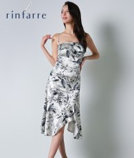 画像1: [韓国製][rinfarre]サテンスリップ・ボタニカル・花柄・キャミソール・アシンメトリー・セクシー・ミディアムドレス・Aライン・ワンピース[奈月セナ着用][送料無料] (1)