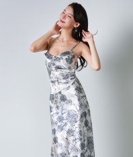 画像4: [韓国製][rinfarre]キャミソール・トワル柄・サテンスリップ・サテン・セクシー・ミディアムドレス・セミロング丈・Aライン・ワンピース[奈月セナ着用][送料無料] (4)