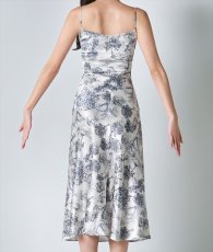 画像8: [韓国製][rinfarre]キャミソール・トワル柄・サテンスリップ・サテン・セクシー・ミディアムドレス・セミロング丈・Aライン・ワンピース[奈月セナ着用][送料無料] (8)