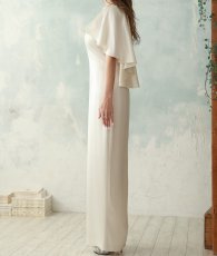 画像8: [ S-Mサイズ / 1カラー ][rinfarre]アイボリー・サテン・フレアスリーブ・ケープ・タイト・ロングドレス・ワンピース[山崎みどり着用][送料無料]myiv (8)