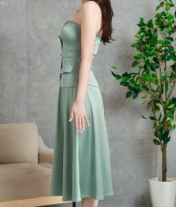 画像9: [韓国製][ S-Lサイズ / 1カラー ][rinfarre]グリーン・ベア・サテン・ボタン・Aライン・ミディアムドレス・ワンピース[薗田杏奈着用][送料無料] (9)