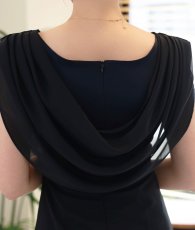 画像16: [ S-Lサイズ / 2カラー ][rinfarre]ドレープネック・シフォン・ベージュ・ネイビー・シンプル・上品・マーメイド・ノースリーブ・ロングドレス[薗田杏奈・黒木麗奈着用][送料無料] (16)