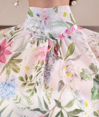 画像11: [ フリーサイズ / 1カラー ][rinfarre]花柄・ハイネック・スタンドネック・ノースリーブ・シフォン・ブラウス[奈月セナ着用][送料無料] (11)