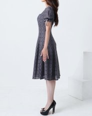 画像10: [ S-Lサイズ / 1カラー ][rinfarre]総レース・スクエアネック・パフスリーブ・フレア・リボン・Aライン・ミディアムドレス・ワンピース[薗田杏奈着用][送料無料] (10)