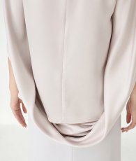 画像17: [ フリーサイズ / 1カラー ][rinfarre]ハイネック・ケープ風・バックドレープ・ブラウス・トップス[薗田杏奈着用][送料無料] (17)
