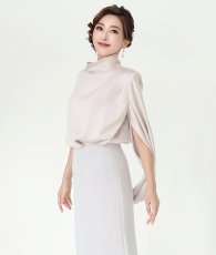 画像3: [ フリーサイズ / 1カラー ][rinfarre]ハイネック・ケープ風・バックドレープ・ブラウス・トップス[薗田杏奈着用][送料無料] (3)