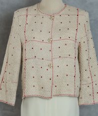 画像4: [韓国製][rinfarre]ベージュ・ショート丈・ツイード・お花ボタン・赤ライン・七分袖・ビジュー・ジャケット・アウター[送料無料] (4)