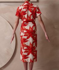 画像13: [ フリーサイズ / 1カラー ][Eclet-Grelot by RiNFARRE] レッド・フラワープリント・Vネック・半袖・フレア・ロングドレス・ワンピース・エクラグレロ [山崎みどり着用][送料無料] myrd (13)