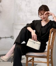 画像2: [ フリーサイズ / 1カラー ][EleHast]フリルシャツ・トップスフォールド・ワイドパンツ・セットアップ[薗田杏奈着用][送料無料] (2)