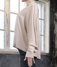 画像14: [ フリーサイズ / 2カラー ][EleHast]ハイネック・サテンエレガント・フレンチトップス・ブラウス[薗田杏奈着用] (14)