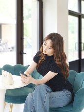 画像4: [ フリーサイズ / 1カラー ][EleHast]シャーリング・トップス・カットソー・ネイビー・サイドドローストリング・ショート丈[薗田杏奈着用][送料無料] (4)