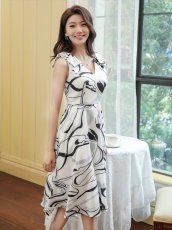 画像2: [ERUKEI/GINZA COUTURE]ワインレッド・ホワイト・プリント・肩リボン・Aライン・ミディアムドレス・ワンピース[送料無料] (2)