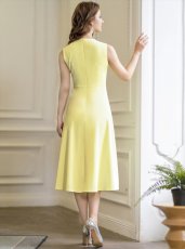 画像5: [ERUKEI/GINZA COUTURE]ネイビー・イエロー・ホワイト・Aライン・シンプル・上品・ノースリーブ・ミディアムドレス・ワンピース[送料無料] (5)