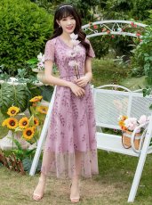 画像9: [ERUKEI/GINZA COUTURE]パープル・グリーン・リーフモチーフ・刺繍・ウエストリボン・Vネック・Aライン・半袖・ミディアムドレス・ワンピース[送料無料] (9)