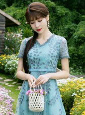 画像8: [ERUKEI/GINZA COUTURE]パープル・グリーン・リーフモチーフ・刺繍・ウエストリボン・Vネック・Aライン・半袖・ミディアムドレス・ワンピース[送料無料] (8)