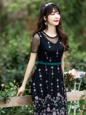 画像6: [ XS-Lサイズ / 1カラー][ERUKEI/GINZA COUTURE]ブラック×ピンク・チュール・お花・刺繍・Aライン・ミディアムドレス・ワンピース[送料無料] (6)