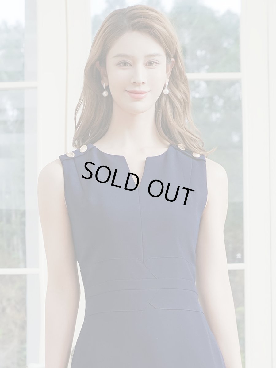 画像4: [ XS-Lサイズ / 1カラー ][ERUKEI/GINZA COUTURE]胸元Vカット・ノースリーブ・金ボタン・ウエストマーク・タイト・ミディアムドレス・ワンピース[送料無料] (4)