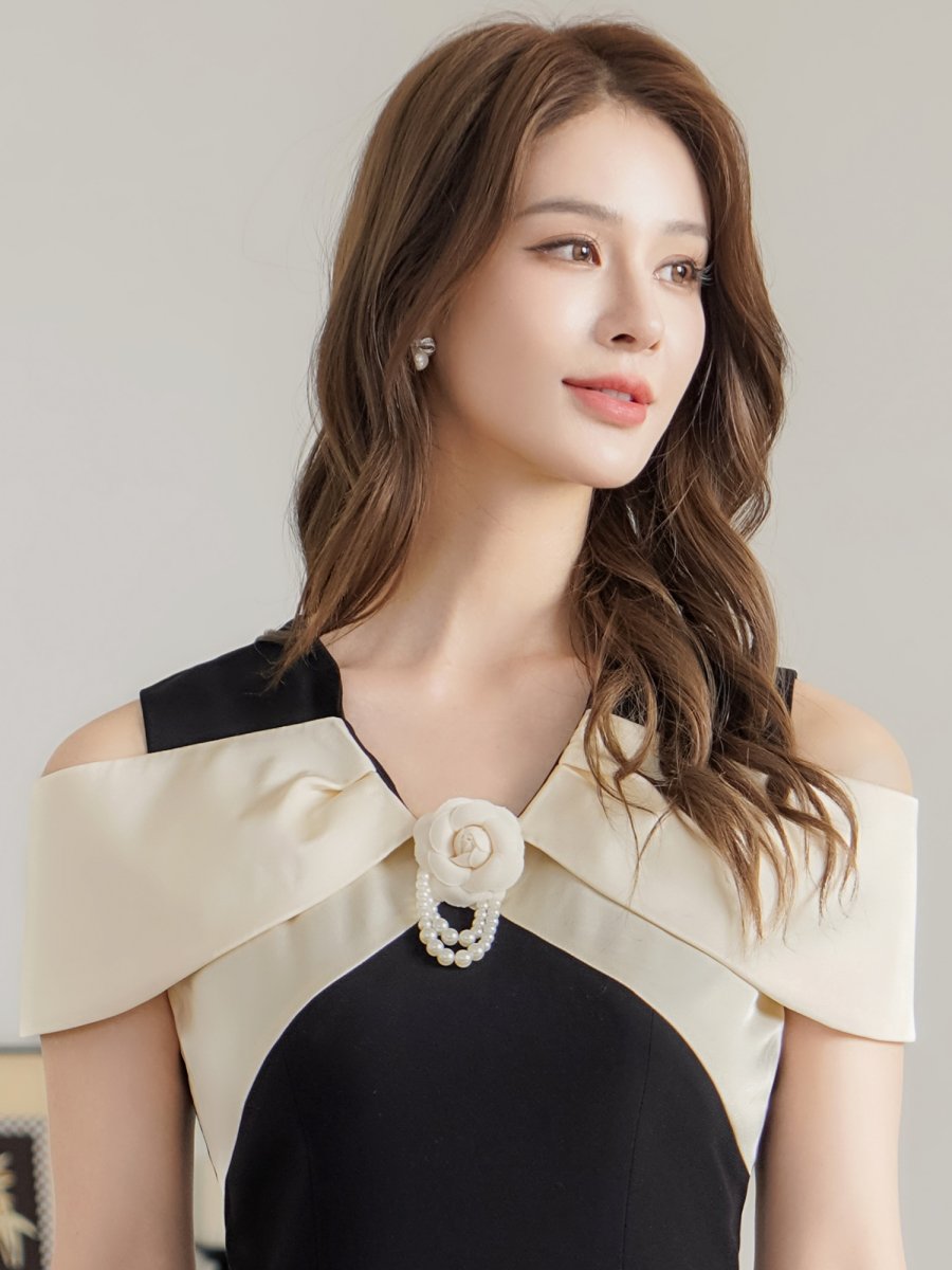 画像4: [ XS-Lサイズ / 1カラー][ERUKEI/GINZA COUTURE]バイカラー・オフショルダー・Vネック・フラワーコサージュ・パール・Aライン・ミニドレス・ワンピース[送料無料] (4)