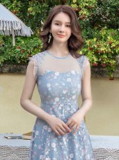 画像5: [ERUKEI]ブルー・総レース・フラワープリント・ノースリーブ・Aライン・肩フリル・ロングドレス[送料無料] (5)