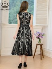 画像5: [ERUKEI]ブラック・ホワイト・ピンク・ノースリーブ・レース・Vネック・切替・Aライン・ミディアムドレス・ワンピース[送料無料] (5)