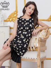 画像12: [ERUKEI]ベージュ×ブラック・ブラック×ベージュ・レッド×ホワイト・ドット・ノースリーブ・プリーツ・Aライン・ミニドレス・ワンピース[送料無料] (12)