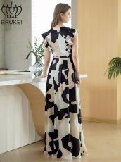 画像3: [ XS-Lサイズ / 1カラー][ERUKEI]抽象柄・プリント・サテン・フリルスリーブ・Vネック・タック・ベルト風・スリット・Aライン・ロングドレス[送料無料] (3)
