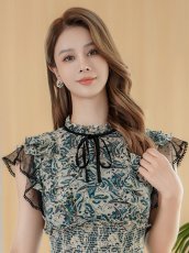 画像4: [ XS-XLサイズ / 1カラー][ERUKEI/SETTAN]グリーン・ペイズリー柄・シフォン・フリルスリーブ・プチハイネック・ティアード・Aライン・ミディアムドレス・ワンピース[送料無料] (4)