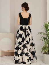 画像3: [ XS-Lサイズ / 2カラー ][ERUKEI/SETTAN]ブラック・レッド・立体刺繍・ウエストリボン・Aライン・Vネック・ロングドレス[送料無料] (3)