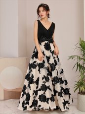 画像11: [ XS-Lサイズ / 2カラー ][ERUKEI/SETTAN]ブラック・レッド・立体刺繍・ウエストリボン・Aライン・Vネック・ロングドレス[送料無料] (11)