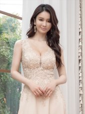 画像12: [ERUKEI/SETTAN]ホワイト・ネイビー・ベージュ・ワインレッド・Aライン・エレガント・胸元レース・スパンコール・ロングドレス[送料無料] (12)