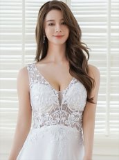 画像8: [ERUKEI/SETTAN]ワインレッド・ホワイト・Ｖネック・Aライン・エレガント・胸元レース・ビーズ・スパンコール・ロングドレス[送料無料] (8)