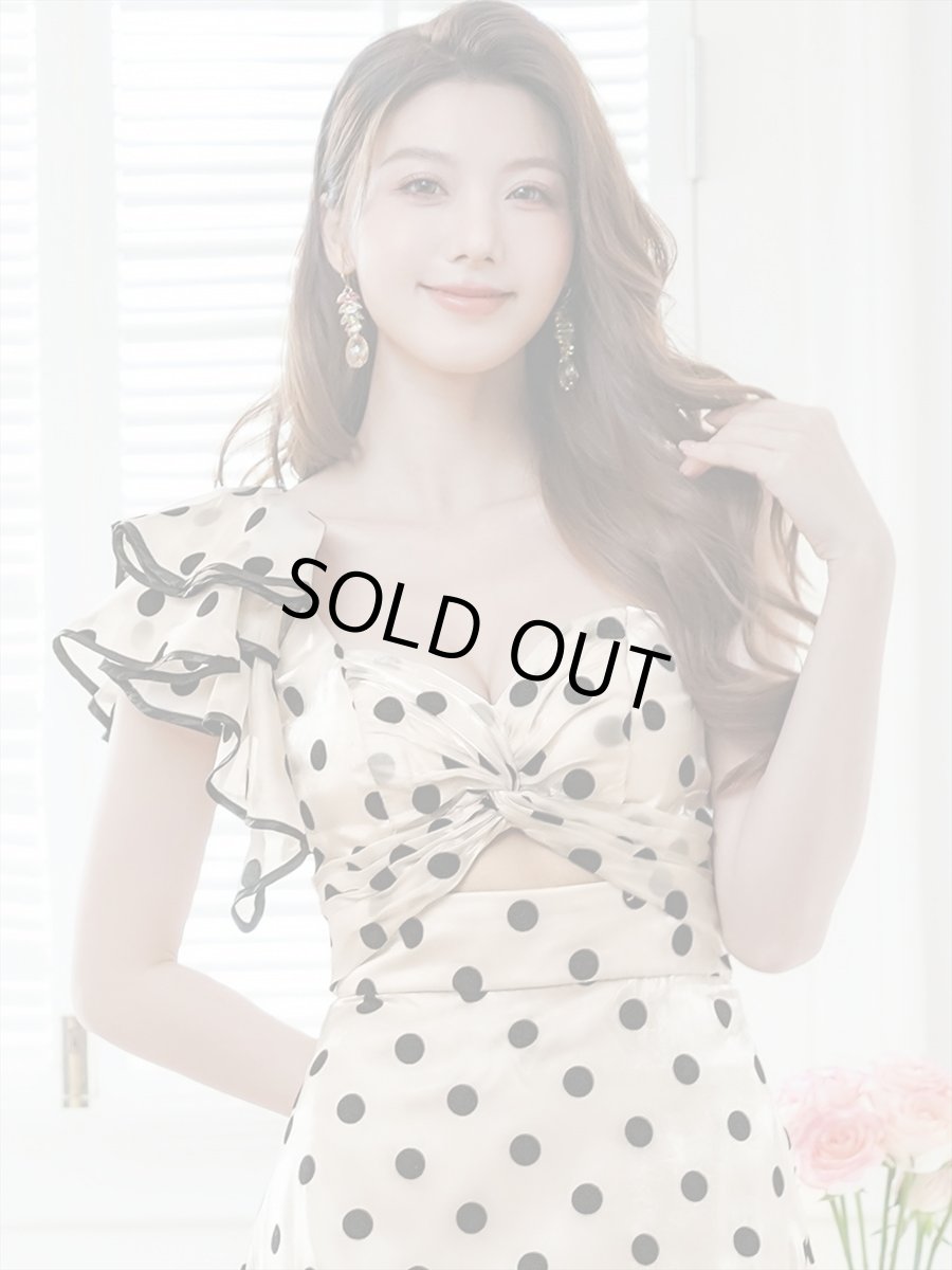 画像4: [ERUKEI/SETTAN]ベージュ×ブラック・ワンショルダー・フリル・カットアウト・スピンドル・シンプル・フリル・Aライン・ロングドレス[送料無料] (4)