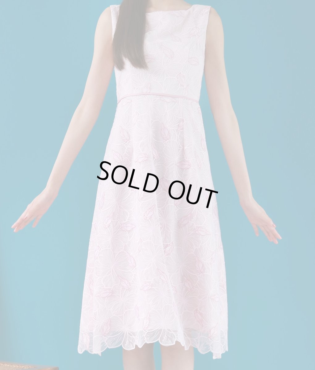 画像6: [ERUKEI]総レース・ハイウエスト・ウエストポイント・ノースリーブ・Aライン・ミディアムドレス・ワンピース[黒木麗奈着用][送料無料] (6)