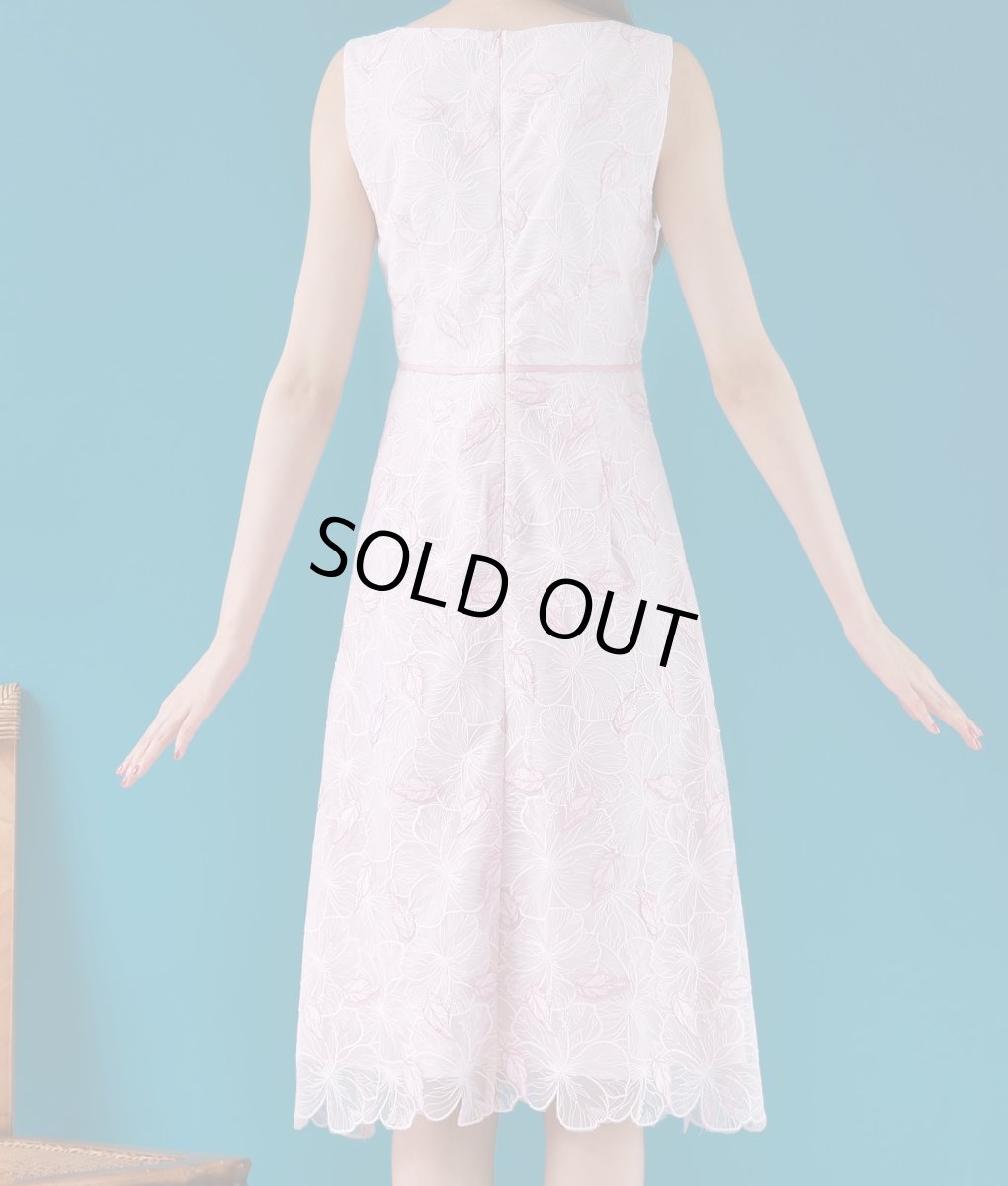 画像8: [ERUKEI]総レース・ハイウエスト・ウエストポイント・ノースリーブ・Aライン・ミディアムドレス・ワンピース[黒木麗奈着用][送料無料] (8)