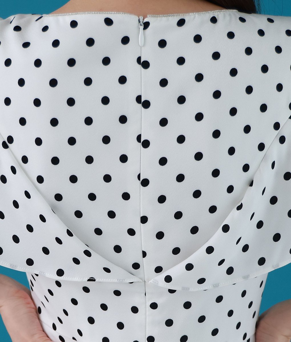 画像10: [ERUKEI]オープンショルダー・ポイントフリル・ドット・パールビジュー・Ａライン・ミディアムドレス・ワンピース[黒木麗奈着用]《送料＆代引き手数料無料》 (10)