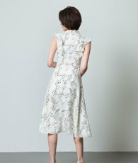 画像3: [ERUKEI]ホワイト×ブラック・ノースリーブ・Aライン・ハイウエスト・ミディアムドレス・ワンピース[奈月セナ着用][送料無料] (3)
