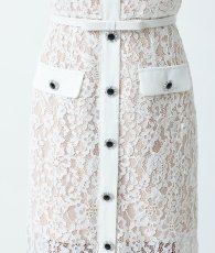 画像11: [ERUKEI]総レース・半袖・ロールカラー・ビジューボタン・フェイクポケット・タイト・ミディアムドレス・ワンピース[山崎みどり着用]《送料＆代引き手数料無料》 (11)