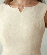 画像15: [ XS-Lサイズ / 1カラー][ERUKEI]サテンジャガード・フロッキープリント・Vネック・ノースリーブ・裾プリーツ・Aライン・ミニドレス・ワンピース[送料無料][山崎みどり着用] myiv (15)