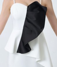 画像10: [ XS-Lサイズ / 1カラー][ERUKEI/GINZA COUTURE]バイカラー・アシンメトリー・変形・キャミソール・フリル・ペプラム・タイト・ミニドレス・ワンピース[黒木麗奈着用][送料無料] (10)