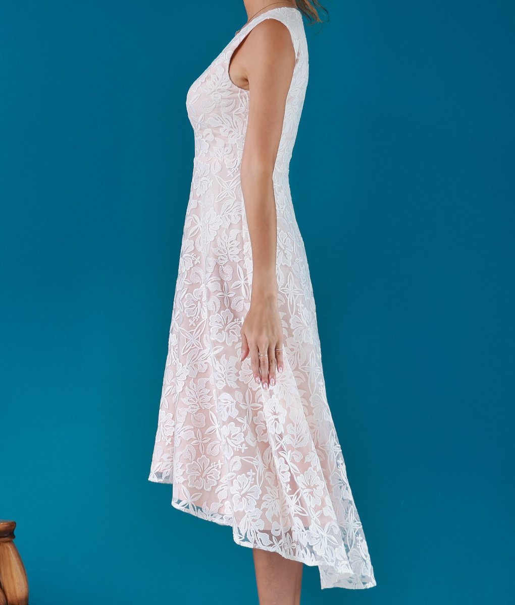 画像8: [ERUKEI]ノースリーブ・ブラック・ホワイト・花柄・ハイビスカス・刺繍・プリント・Vネック・Aライン・ミディアムドレス[送料無料] (8)