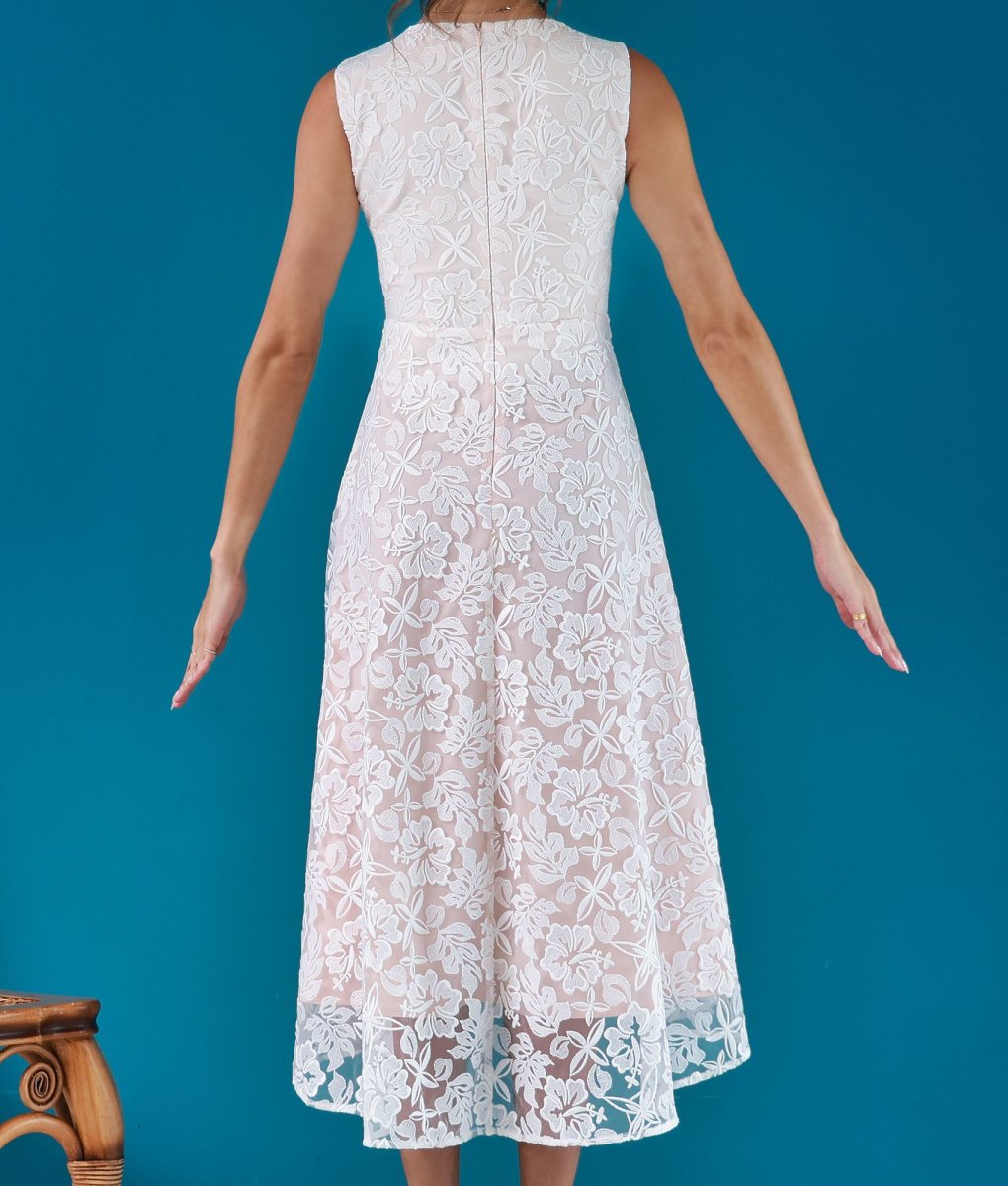 画像9: [ERUKEI]ノースリーブ・ブラック・ホワイト・花柄・ハイビスカス・刺繍・プリント・Vネック・Aライン・ミディアムドレス[送料無料] (9)