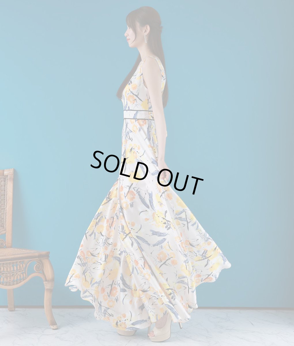 画像3: [ERUKEI]ノースリーブ・イエロー・ホワイトブラック・花柄・プリント・Vネック・ロングドレス[黒木麗奈着用]《送料＆代引き手数料無料》 (3)