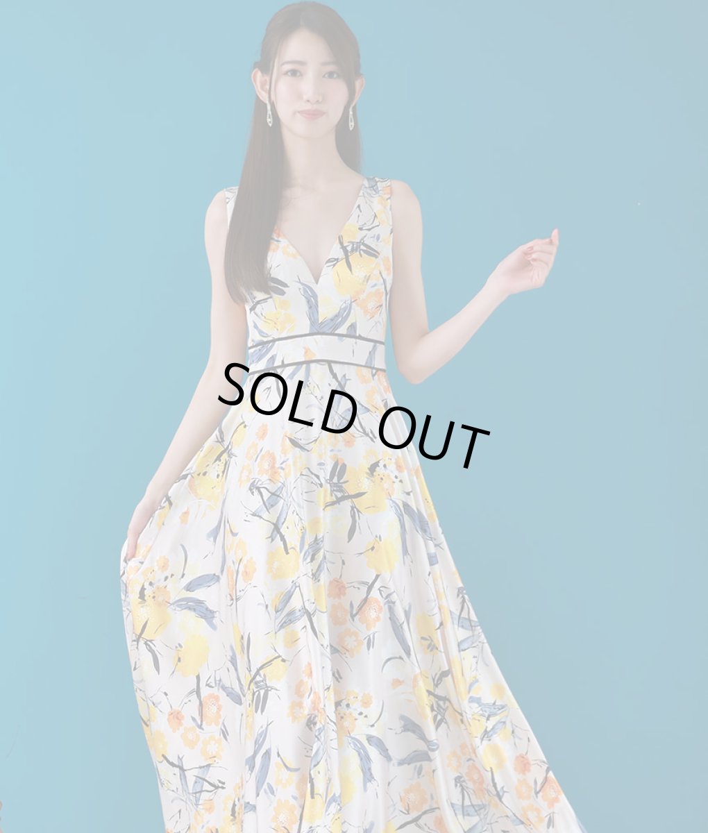 画像5: [ERUKEI]ノースリーブ・イエロー・ホワイトブラック・花柄・プリント・Vネック・ロングドレス[黒木麗奈着用]《送料＆代引き手数料無料》 (5)