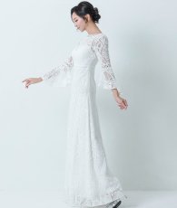 画像2: [ERUKEI] ホワイト・総レース・ベルスリーブ・Aライン・エレガント・ロングドレス[山崎みどり着用][送料無料]mywh (2)