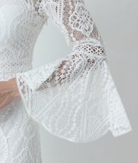 画像10: [ERUKEI] ホワイト・総レース・ベルスリーブ・Aライン・エレガント・ロングドレス[山崎みどり着用][送料無料]mywh (10)