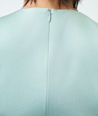 画像11: [ERUKEI]ワンカラー・サテン・シンプル・Vネック・フリルスリーブ・ビジュー・ウエストマーク・タイト・ミニドレス・ワンピース[送料無料] (11)