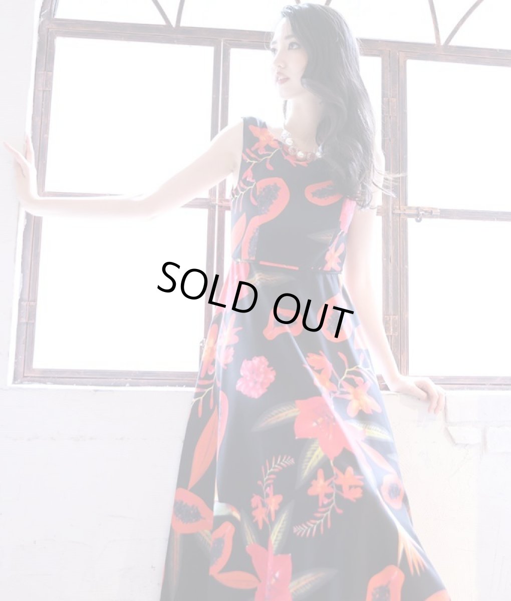 画像4: [ERUKEI]ブラック・プリント・フルーツ柄・Aライン・ノースリーブ・ミディアムワンピース・ドレス[黒木麗奈着用][送料無料] (4)