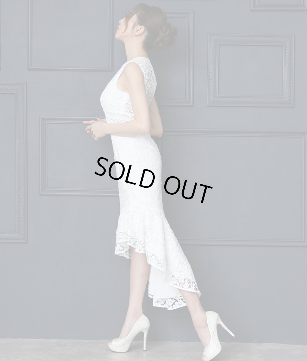 画像2: [ERUKEI]ホワイト・総レース・アシメントリー丈・ノースリーブ・マーメイド・ヘムライン・ミディアムドレス・ワンピース[山崎みどり着用]《送料＆代引き手数料無料》 (2)